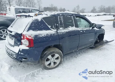 2017 Jeep Compass Sport 4X4 z USA, uszkodzony, nr VIN 1C4NJDBB9HD107156